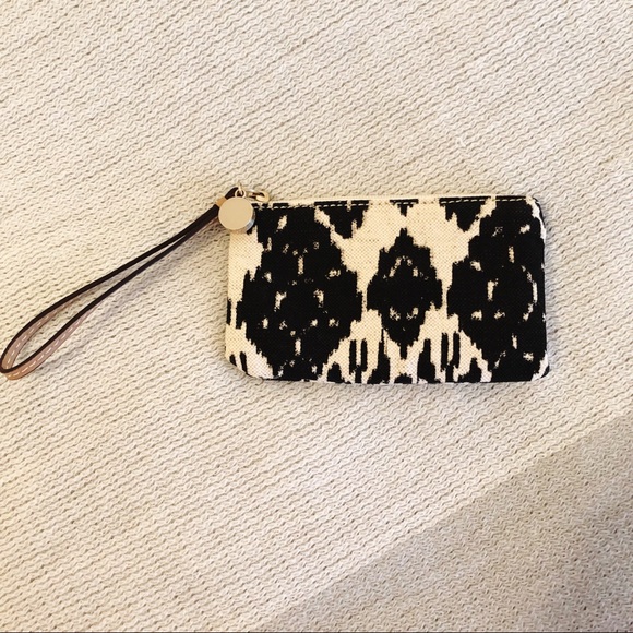 LOFT Handbags - LOFT Tribal Print Wristlet